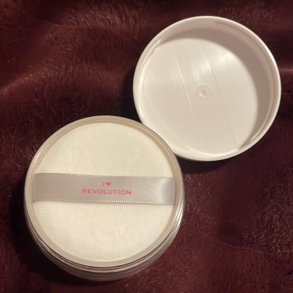 Revolution Beauty Coconut Scented Baking Powder - Brand New without Box - Picture 3 of 4